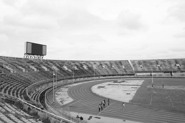 How are UK sports teams addressing mental health challenges?